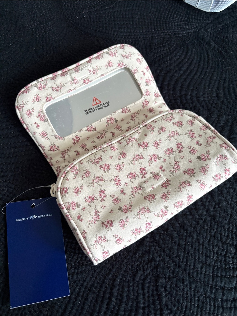 Brandy Melville bag with Pink Floral Print - Picture 2 of 4